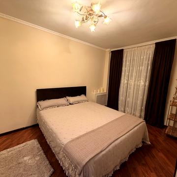 Героїв полку "Азов" вул. (Маршала Малиновського), 25