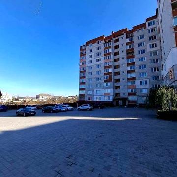 Продаж 2к квартири, вул.  Лесі Українки, Кемпінг.