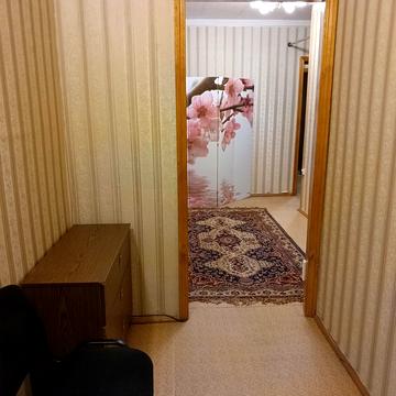 Підлісна вул., 2