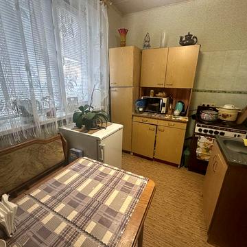 Продам 2 комнатную Алексеевка Ахсарова 25 pp1