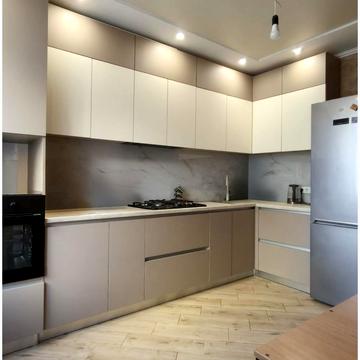 Дворецька вул., 46