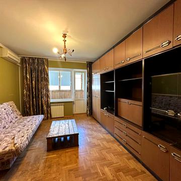 Миколи Бажана просп., 5-В