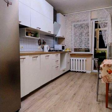 Сдам 3 ком.квартиру 3/10 эт дома ,газ, 6 ст.Фонтана,длительно