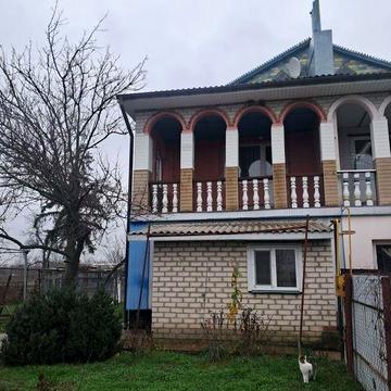 Продам добротний  будинок