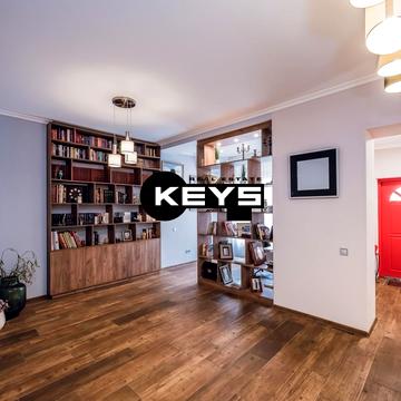 Тіниста вул., 4