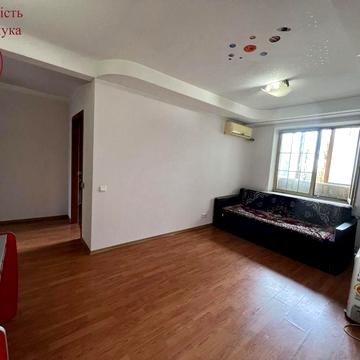 Продам 3 кім кв Нагірка . Можна по є відновленню!