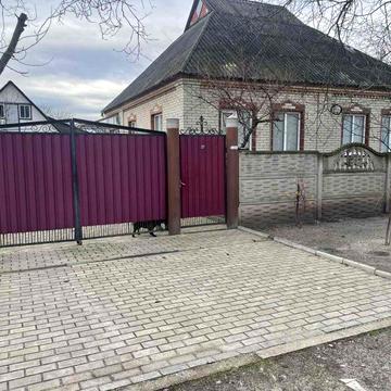 Продам дім,в гарному стані.