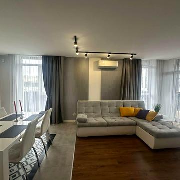 Вячеслава Чорновола просп. (), 16д