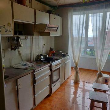 3 комнатная длительно с частичной мебелью