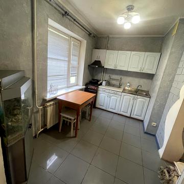 Йорданська вул. (Лайоша Гавро), 7