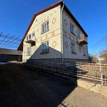 Продається будинок поруч з м. Шептицький