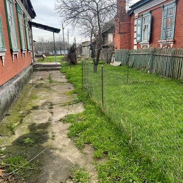 Продам дом в смт. Приютовка