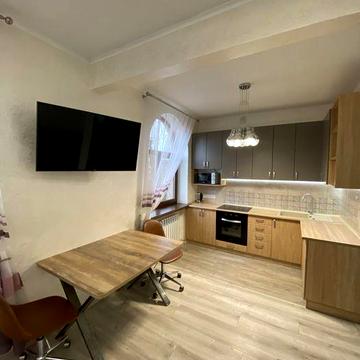 2-х кімнатна квартира з Євроремонтом по Героїв АТО 59 (96 квартал)