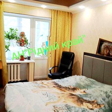 2а кв.з відмінним ремонтом на 2 поверсі .