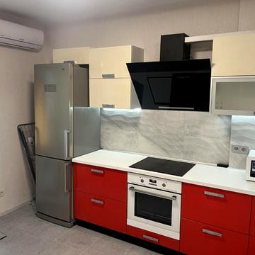 Кадетський Гай вул., 10