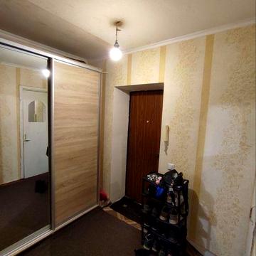 Продам 1 кімнатну квартиру на Заливній