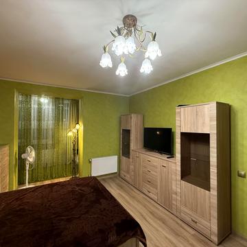 Івана Пулюя вул., 40