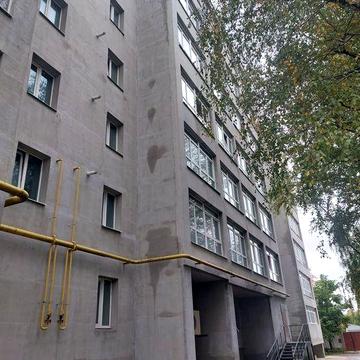 Продам 1 кімнатну в центрі з автономним опаленням