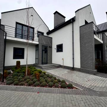 Покровська вул.