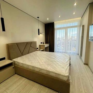 Бульварно-Кудрявська вул. (Воровського), 38