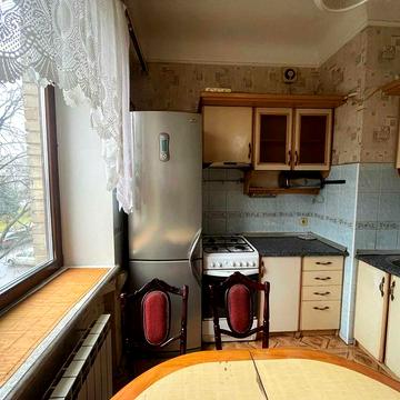 Оренда окрема 2 кім з гаражем,Берестейський пр-т(Перемоги)метро поруч