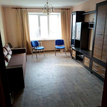 Здам однокімнатну квартиру на 4-му Зарічному. Деталі в описі.