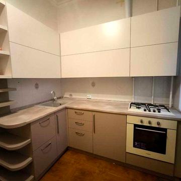 Без комісії. Оренда 2к. квартири С. Петлюри 8. Метро Вокзальна.