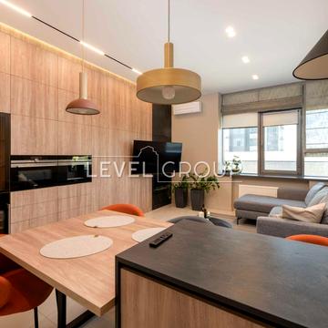 Дніпровська набережна вул., 14г