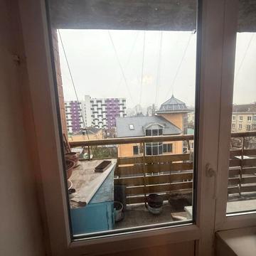 Камянецька вул., 38