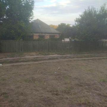 Продам будинок,під дачу,межа міста