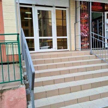 Михайла Грушевського вул., 22