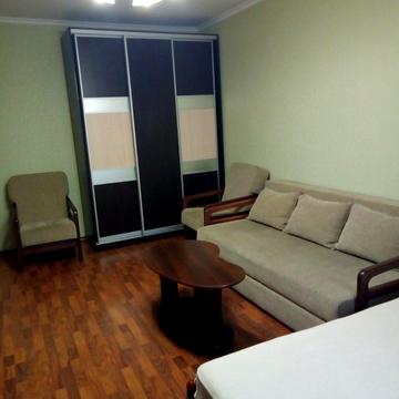 Феодосійський пров., 14