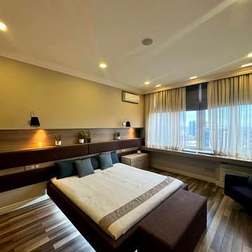 Андрія Верхогляда вул. (Михайла Драгомирова), 9