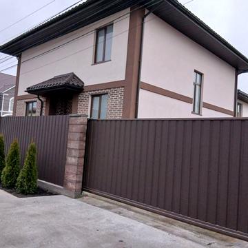Будинок з підвалом в Гатному