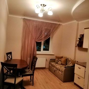 Середньофонтанська вул., 30