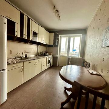 Євгена Чикаленка вул., 59е