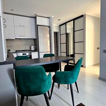 Зелена вул., 204б