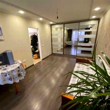 Сдам 2х комнатную квартиру по адресу пер. Крушельницкой 1,