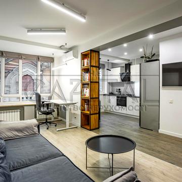 Велика Васильківська вул. (Червоноармійська), 51