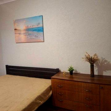 Вільна з 1 грудня. 2- кімнатна квартира після ремонту, Алмазний, 2 пов