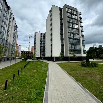 Романа Вірастюка вул., 1