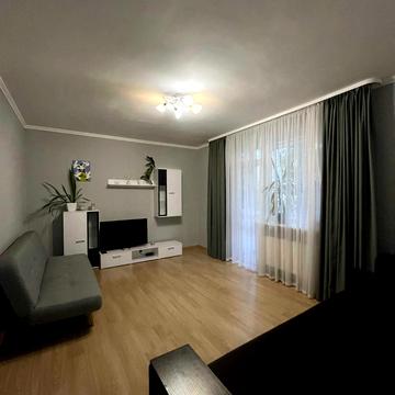 Князя Святослава пл., 5