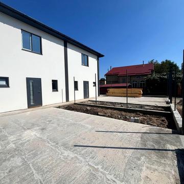 Садова вул.