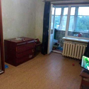 Продам 1 комнатную квартиру на Баварии.