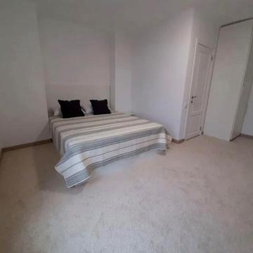 Товарна вул., 9