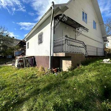 3кімнатна в півособняку біля 1 школи