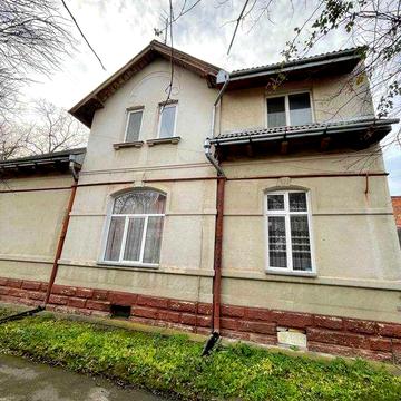 2 кім.квартира в історичному польському будинку по вул. Тарнавського