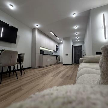 Володимира Великого вул. (Артема), 10