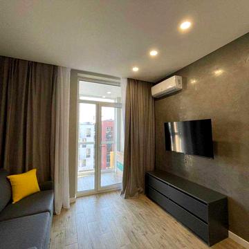 Студіо з окремою спальнею Файна Таун Салютна 2 м.Нивки