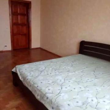 Продам 1к квартиру в житловому стані на Піввденно-заході